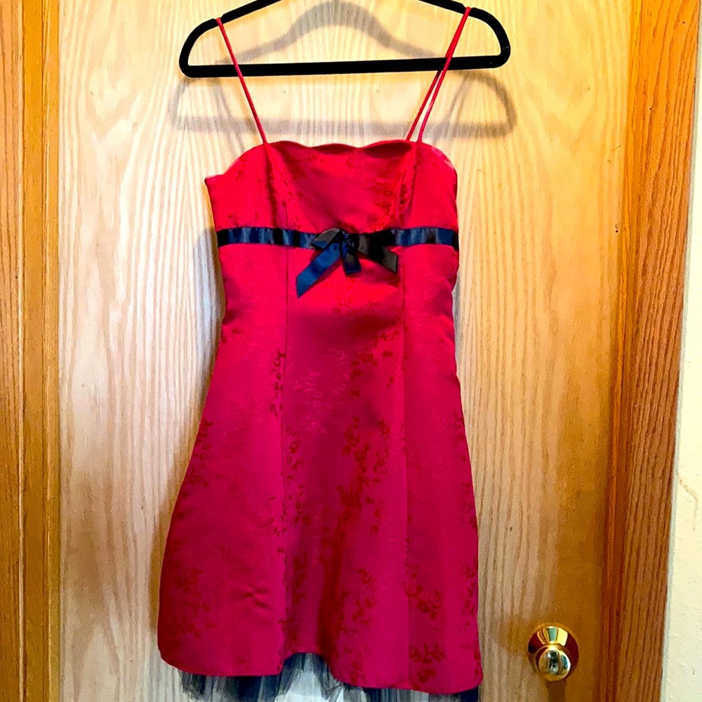 Dress with tule lining
